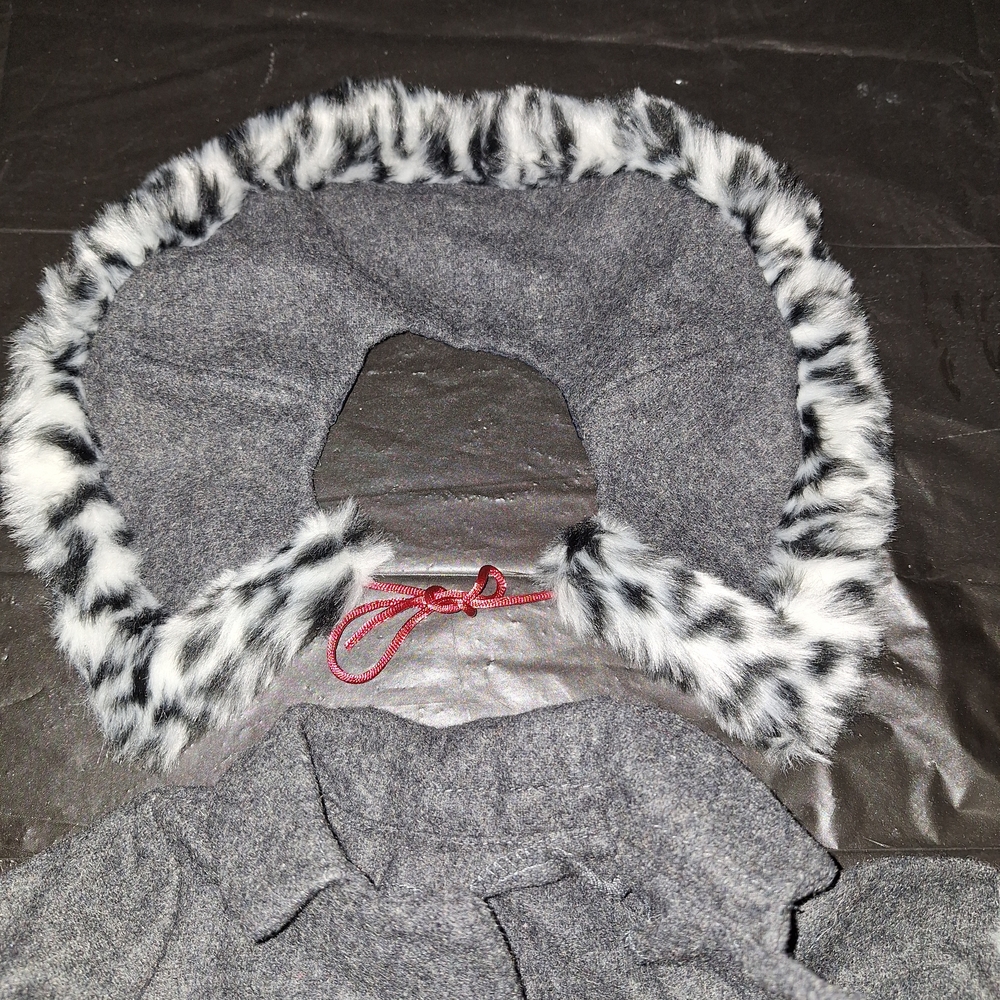 American Girl Nellie Holiday Winter Coat Set - Picture 6 of 7